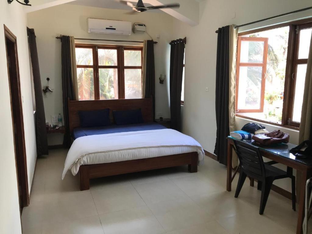 Coastal Suites Apart Hotel ---- 8 Minutes Walk To Beach Бенаулим Екстериор снимка
